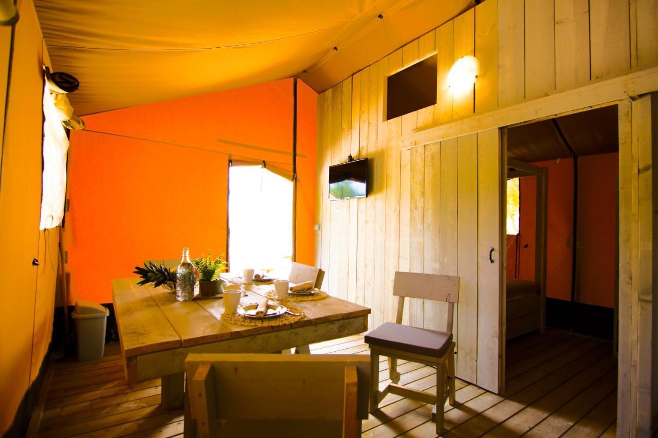 Hotel Grande Glamping With Pool Biograd Na Moru Zewnętrze zdjęcie