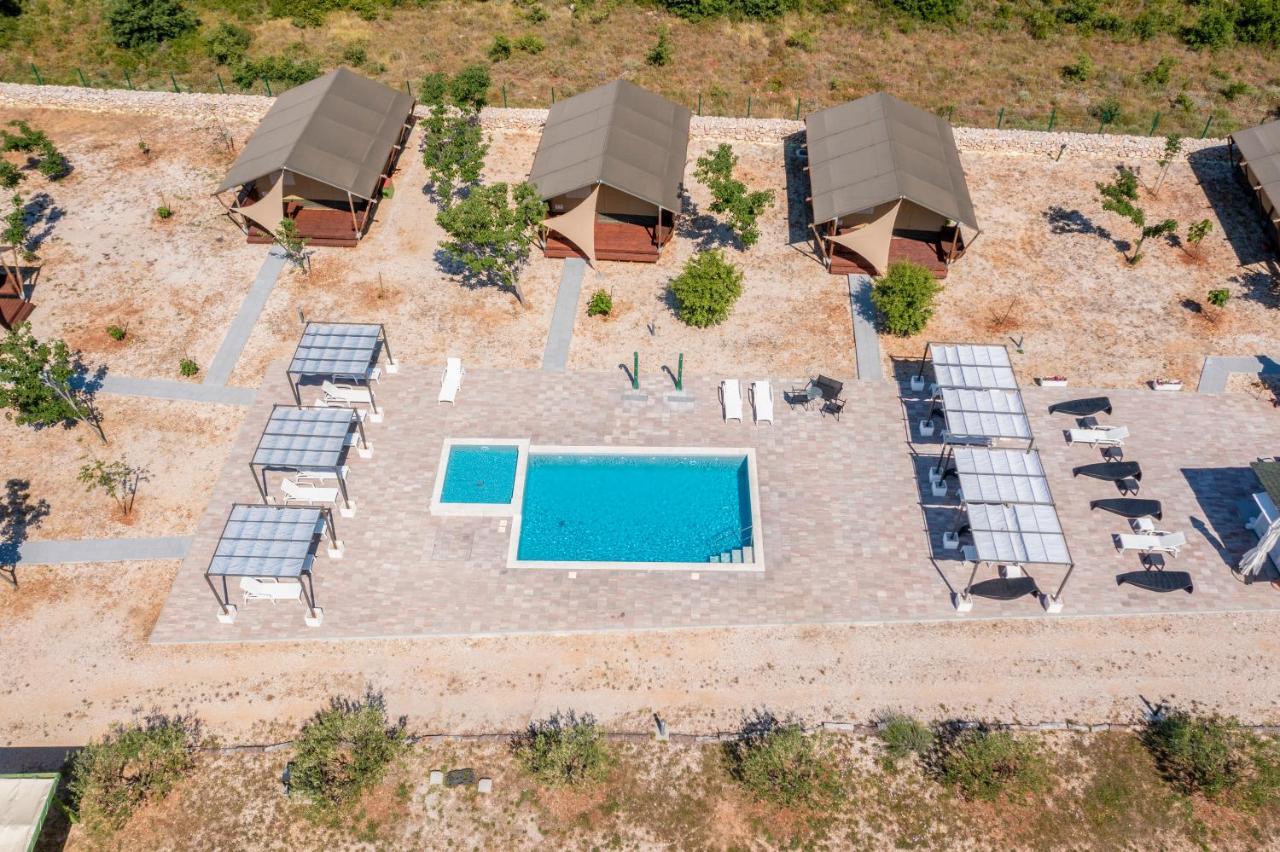 Hotel Grande Glamping With Pool Biograd Na Moru Zewnętrze zdjęcie