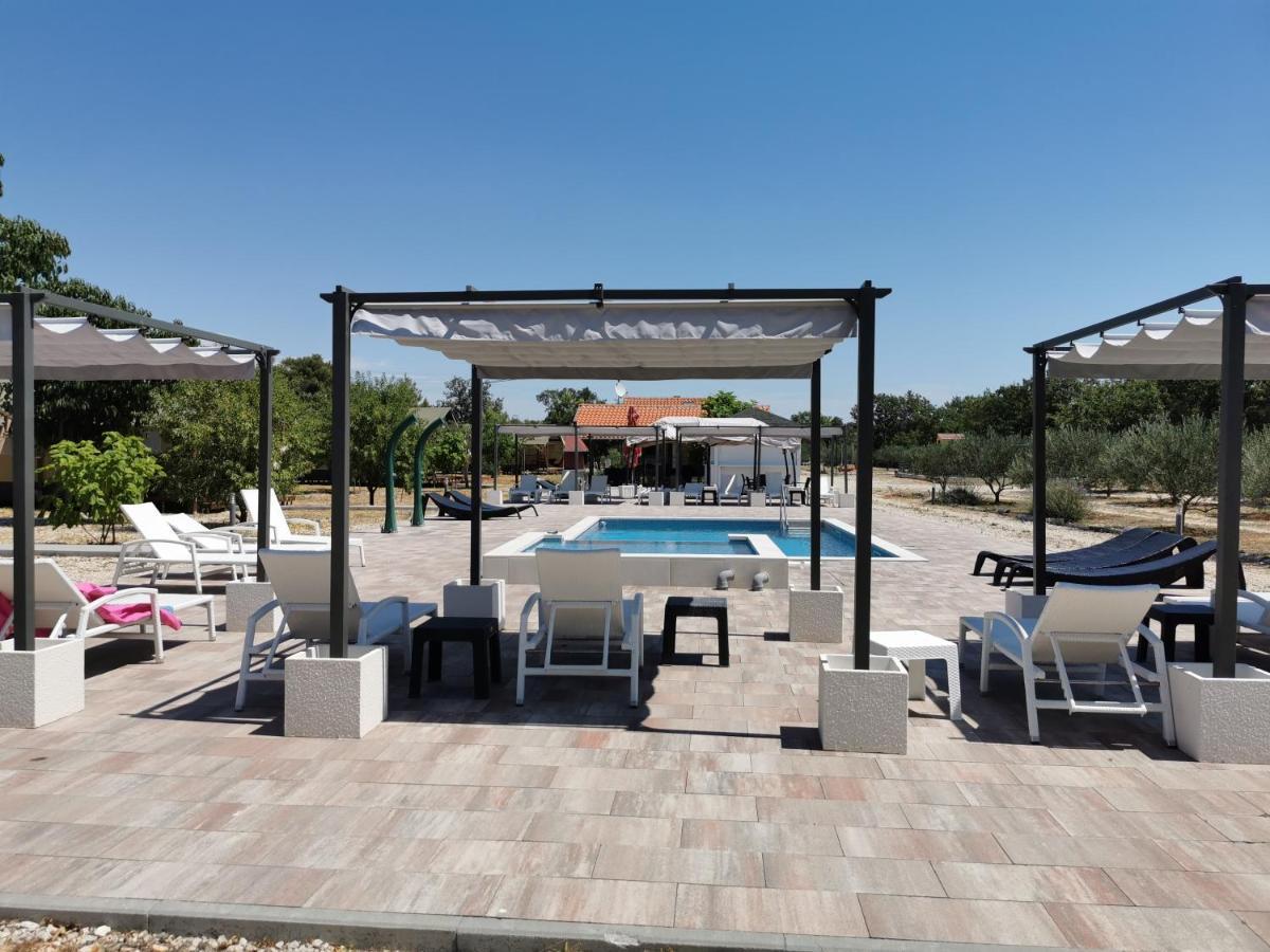 Hotel Grande Glamping With Pool Biograd Na Moru Zewnętrze zdjęcie