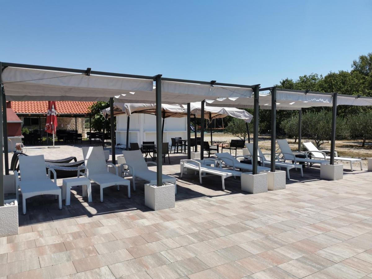Hotel Grande Glamping With Pool Biograd Na Moru Zewnętrze zdjęcie