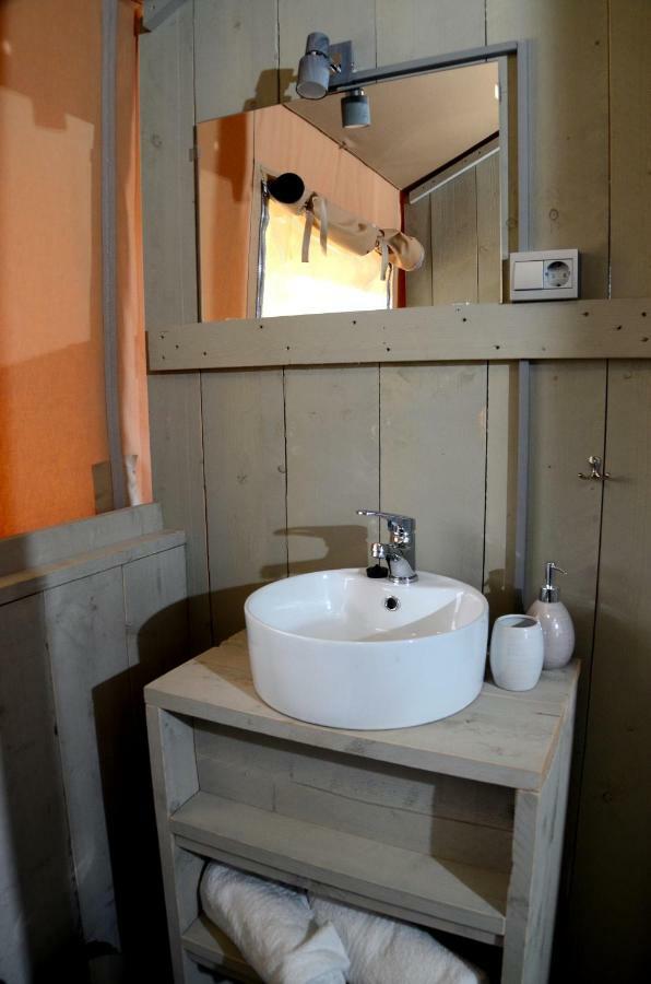 Hotel Grande Glamping With Pool Biograd Na Moru Zewnętrze zdjęcie